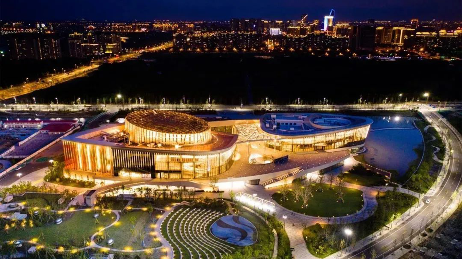 九棵樹未來藝術(shù)中心